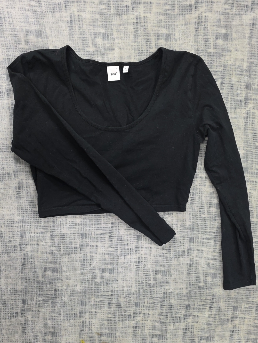 TNA Black Scoop Neck Long Sleeve Crop Top